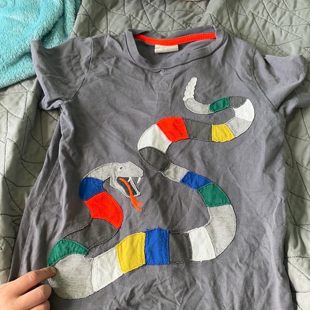 Mini Boden size 4/5 snake shirt